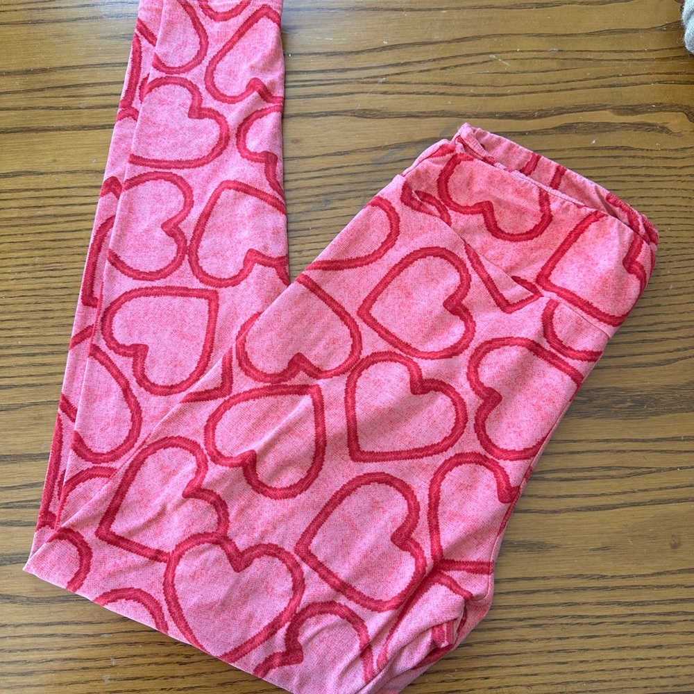 LuLaRoe Heart Leggings Valentine’s Day Red Pink EUC OS